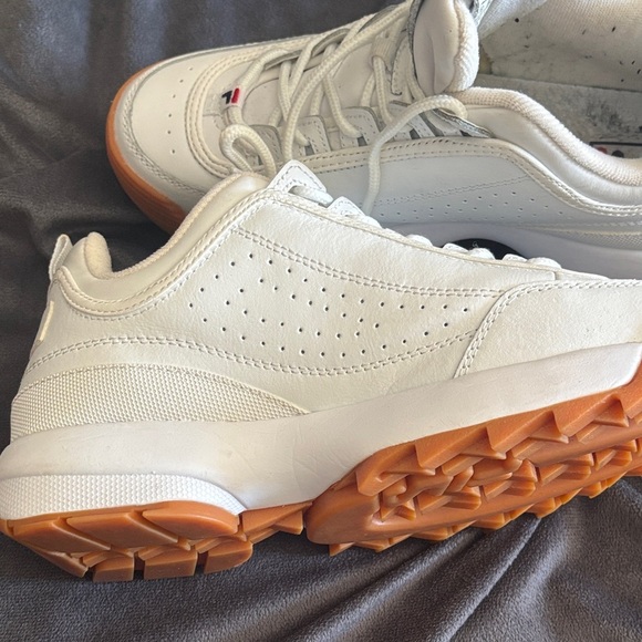 Fila Women's White and Gum Sneakers - Picture 11 of 12